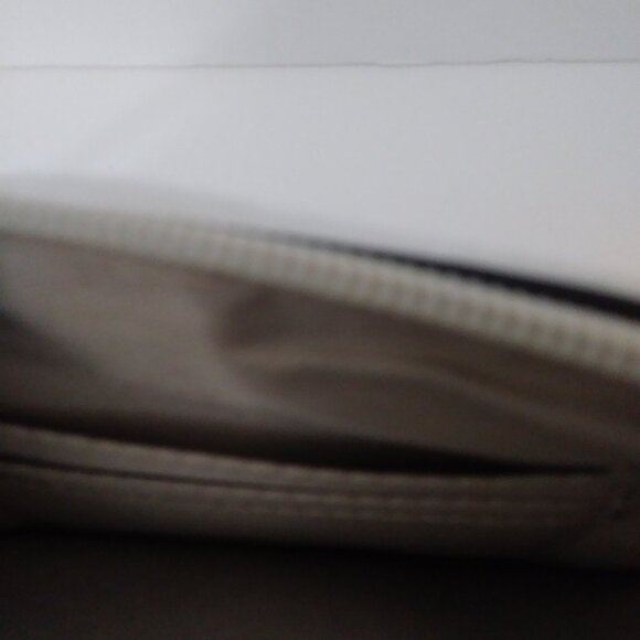 Nine West Floral Mini Jardin Wristlet - Picture 6 of 13